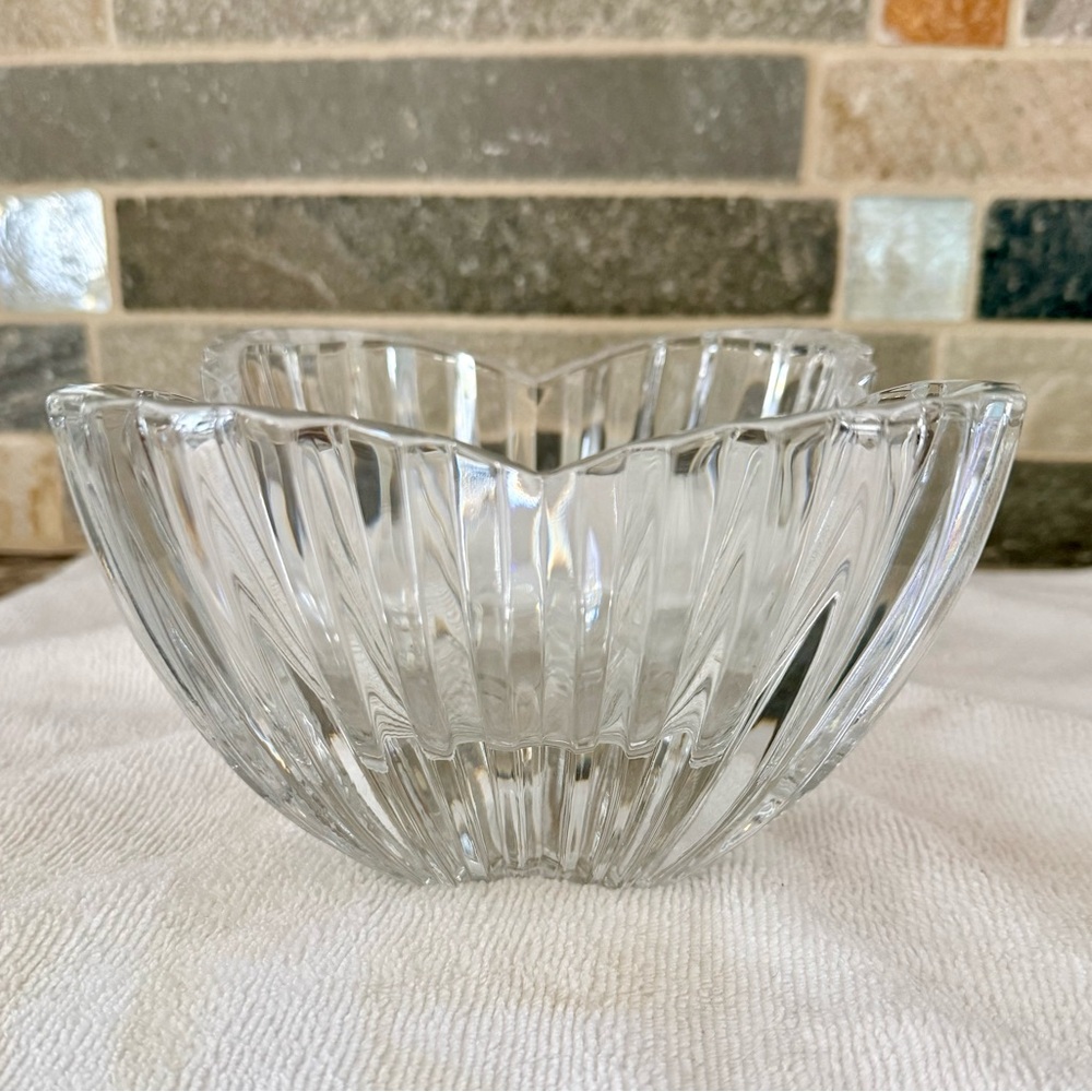 Mikasa~Sparkling Lead Crystal “Lydia” Ribbed Tulip Candy Dish/Bowl  4" X 6”~New